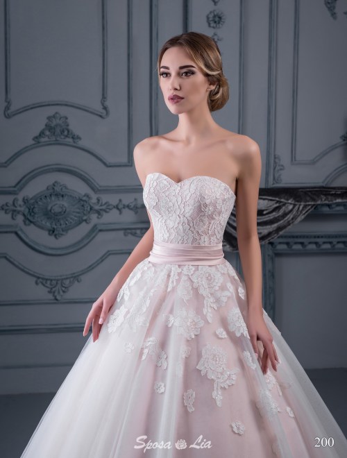https://www.sposa-lia.com/images/stories/virtuemart/product/200       (2).jpg